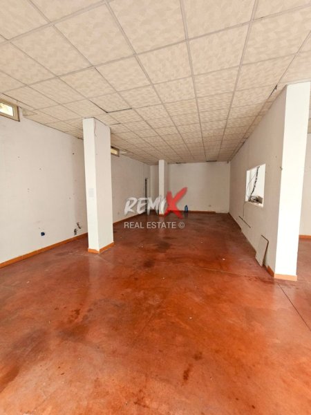 Durres, jepet me qera ambjent biznesi Kati 0, 180 m² 650 € 