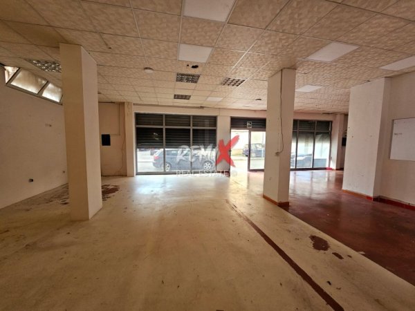 Durres, jepet me qera ambjent biznesi Kati 0, 180 m² 650 € 