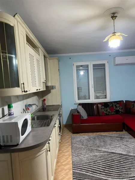 Tirane, apartament 2+1+Ballkon Kati 3, 85 m² (Myslym Shyr prane BKT)