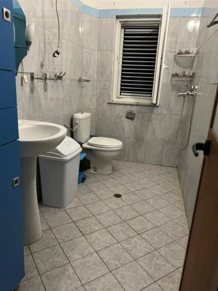 Tirane, apartament 2+1+Ballkon Kati 3, 85 m² (Myslym Shyr prane BKT)
