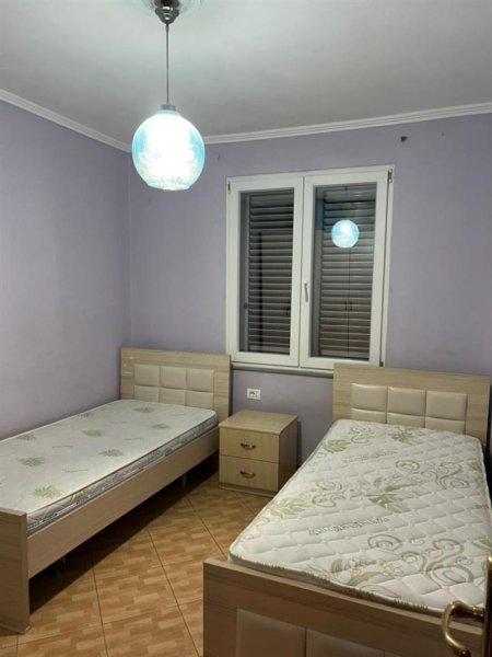 Tirane, apartament 2+1+Ballkon Kati 3, 85 m² (Myslym Shyr prane BKT)