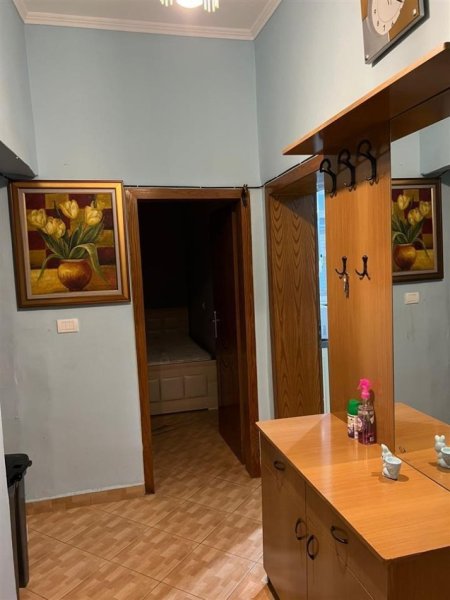 Tirane, apartament 2+1+Ballkon Kati 3, 85 m² (Myslym Shyr prane BKT)