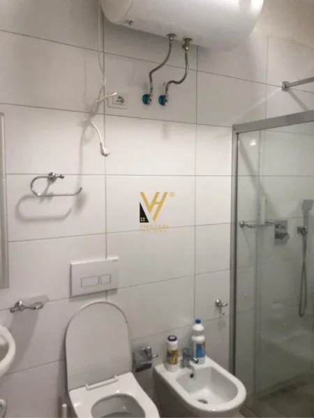 Tirane, jepet me qera apartament 2+1+Ballkon Kati 1, 90 m² 700 € (DON BOSKO)