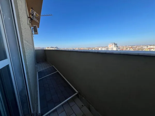 Durres, shitet apartament 1+1+Ballkon Kati 7, 80 m² 79.000 € (Lagja 13, Prane Hekurudhes)