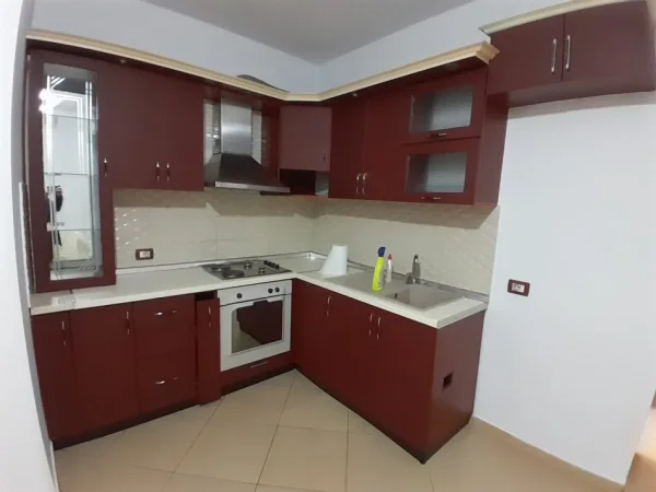 Tirane, shes apartament 2+1 Kati 4, 106 m² 145.000 € (ASTIR)