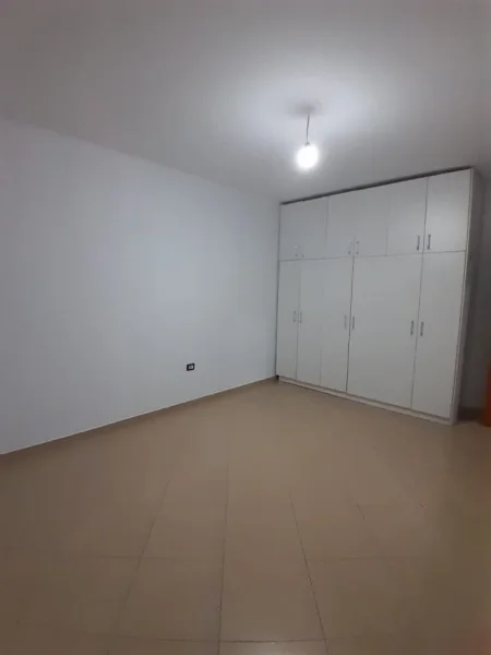 Tirane, shes apartament 2+1 Kati 4, 106 m² 145.000 € (ASTIR)