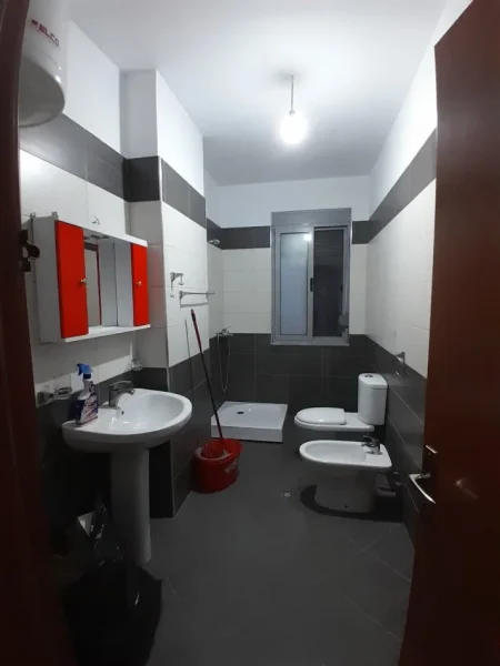 Tirane, shes apartament 2+1 Kati 4, 106 m² 145.000 € (ASTIR)