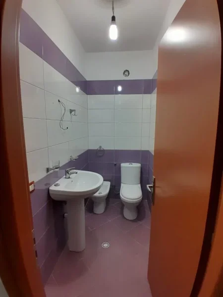 Tirane, shes apartament 2+1 Kati 4, 106 m² 145.000 € (ASTIR)