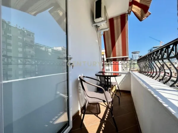 Tirane, shitet 2+1+Ballkon , 279.000 € (Rruga Sami Srasheri)