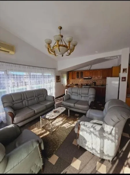 Durres, shitet apartament 4+1+Aneks+Ballkon Kati 7, 252 m² 190.000 € (durres)