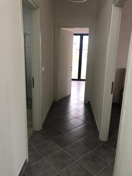 Tirane, jepet me qera apartament 2+1+Aneks+Ballkon Kati 1, 90 m² 700 € (don bosko)