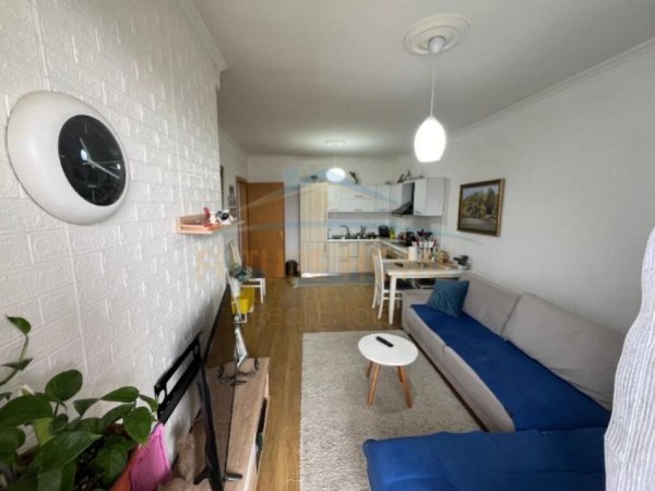Tirane, shitet apartament 1+1 Kati 2, 63 m² 126.000 € (Selite)
