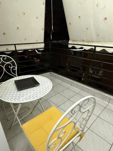Tirane, jepet me qera apartament 2+1+Ballkon Kati 3, 180 m² 750 € (Qemal Stafa)