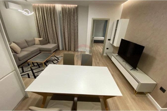 Tirane, jepet me qera 2+1 Kati 0, 95 m² 1.400 € (Rruga e Kosovarve)