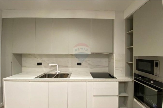 Tirane, jepet me qera 2+1 Kati 0, 95 m² 1.400 € (Rruga e Kosovarve)
