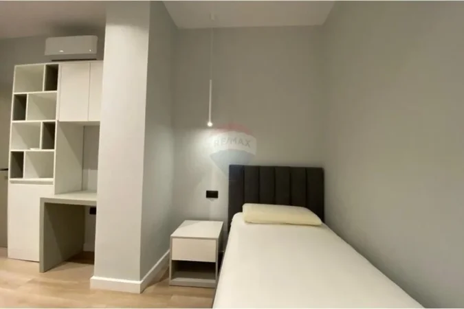 Tirane, jepet me qera 2+1 Kati 0, 95 m² 1.400 € (Rruga e Kosovarve)