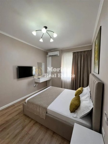 Tirane, jepet me qera apartament 1+1+Ballkon Kati 2, 70 m² 850 € (Komuna e Parisit)