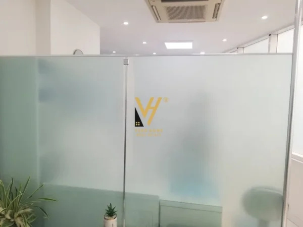 Tirane, jepet me qera ambjent biznesi Kati 3, 38 m² 790 € (RRUGA SAMI FRASHERI)