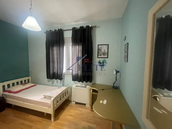 Tirane, jepet me qera Vile 3+1+Aneks+Ballkon Kati 2, 240 m² 1.350 € (Jordan Misja)