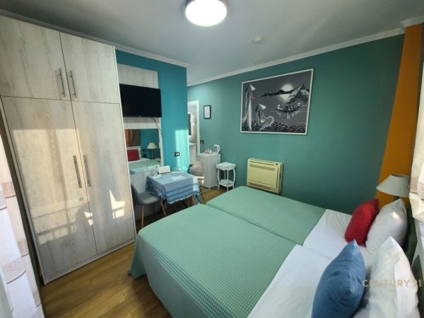 Tirane, shitet hotel Kati 8, 198 m² (Kajo Karafili) cmimi sipas kerkeses