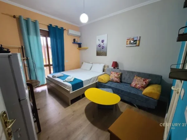 Tirane, shitet hotel Kati 8, 198 m² (Kajo Karafili) cmimi sipas kerkeses