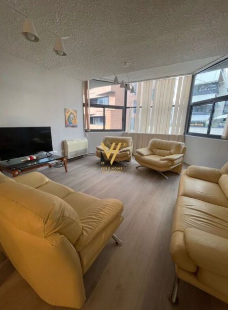 Tirane, jepet me qera apartament 3+1+Ballkon Kati 3, 165 m² 1.200 € (RRUGA E KOSOVAREVE)