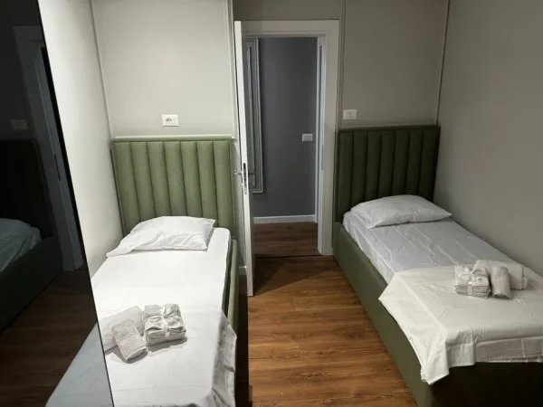 Tirane, shitet apartament 2+1+Ballkon Kati 2, 72 m² 180.000 € (Stadium Dinamo)