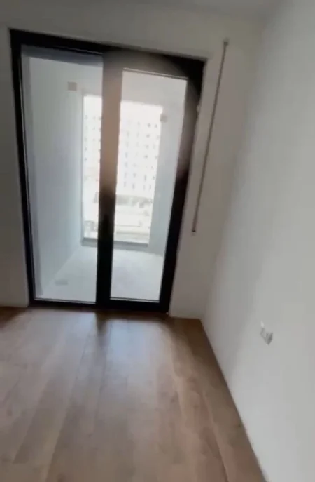 Tirane, shitet apartament 2+1+Ballkon Kati 3, 118 m² 141.000 € (Akses Tirana)