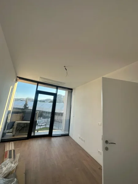 Tirane, jepet me qera zyre Kati 3, 65 m² 750 € (Rruga e Kosovareve)