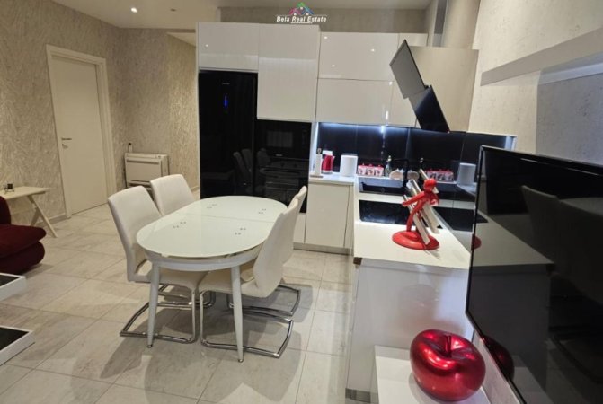 Tirane, jepet me qera apartament 2+1 Kati 19, 95 m² 1.500 € (rruga e elbasanit)