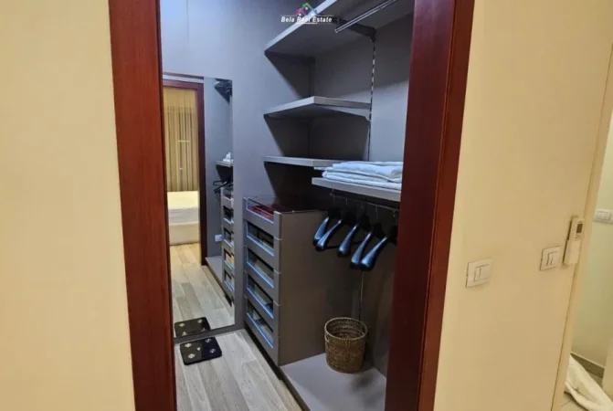 Tirane, jepet me qera apartament 2+1 Kati 19, 95 m² 1.500 € (rruga e elbasanit)