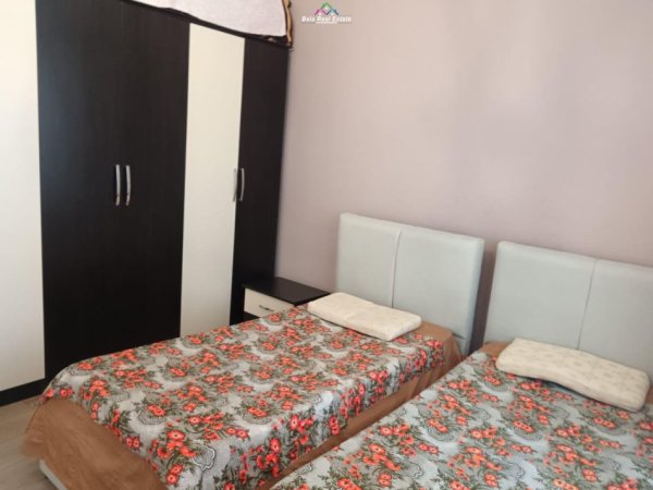 Tirane, jepet me qera apartament 2+1 Kati 8, 110 m² 500 € (astir)