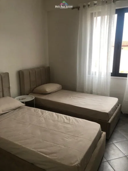 Tirane, jepet me qera apartament 1+1+Ballkon Kati 2, 92 m² 700 € (don bosko)