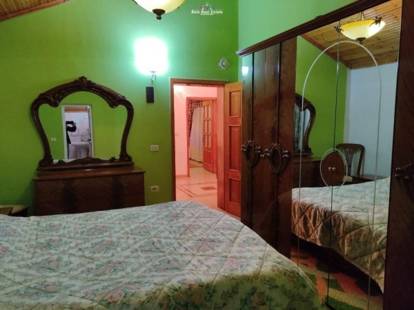 Tirane, jepet me qera Vile 2+1 Kati 3, 140 m² 550 € (rruga e elbasanit)