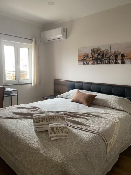 Tirane, jepet me qera apartament 1+1+Aneks Kati 3, 73 m² 550 € (astir)