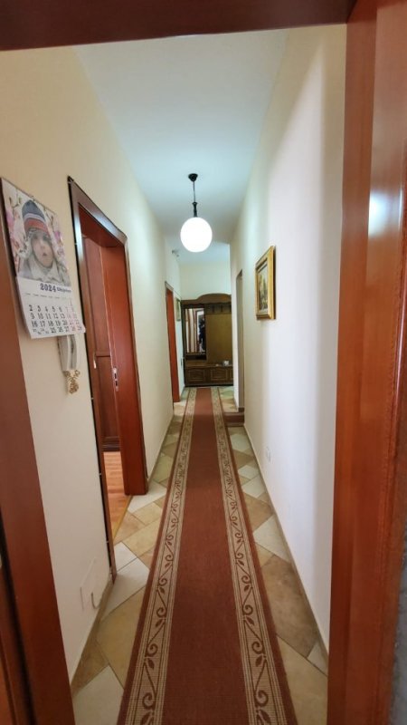 Tirane, jepet me qera 2+1+Ballkon Kati 6, 100 m² 600 € (Don bosko)