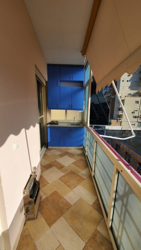 Tirane, jepet me qera 2+1+Ballkon Kati 6, 100 m² 600 € (Don bosko)
