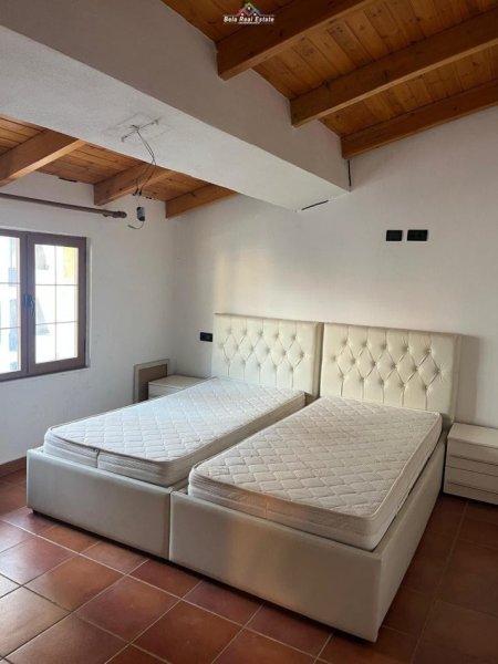 Tirane, jepet me qera apartament 1+1+Ballkon Kati 3, 68 m² 500 € (selvia)