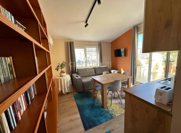 🏡 PENTHOUSE EKSKLUZIVE 400m² ME PAMJE NGA DETI – PLAZH, DURRËS! 🌊  🔥 EXCLUSIVE 400m² SEAFRONT PENTHOUSE – BEACH AREA, DURRËS!