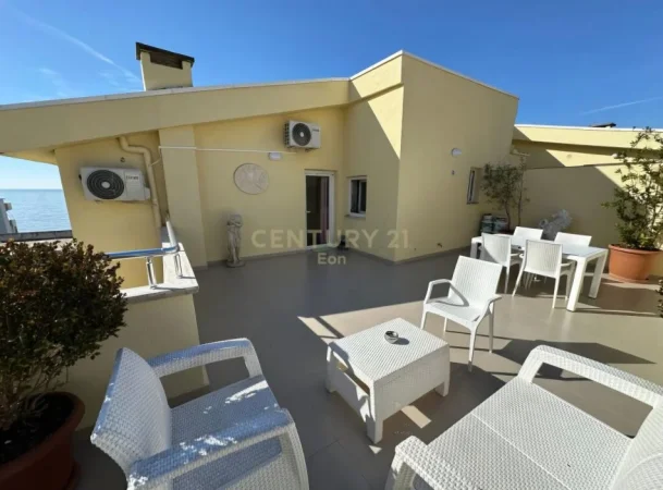 🏡 PENTHOUSE EKSKLUZIVE 400m² ME PAMJE NGA DETI – PLAZH, DURRËS! 🌊  🔥 EXCLUSIVE 400m² SEAFRONT PENTHOUSE – BEACH AREA, DURRËS!