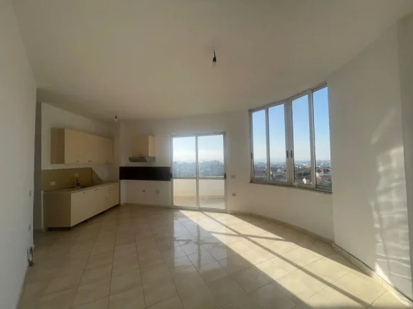 Tirane, shitet apartament 1+1+Ballkon Kati 4, 71 m² 70.000 € (Rruga e Thesarit)