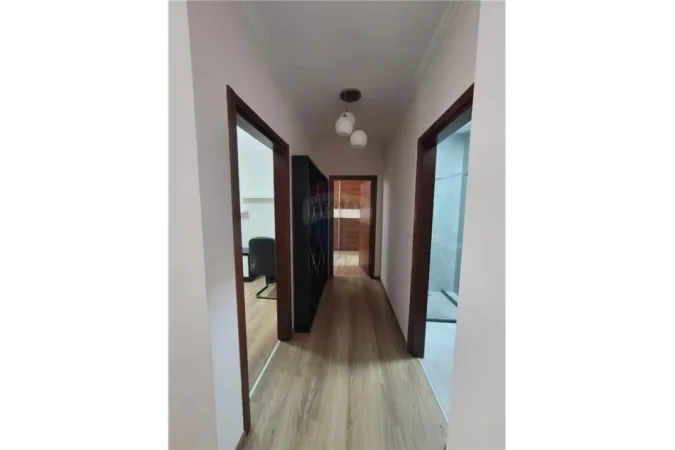 Tirane, shitet apartament 2+1+Ballkon Kati 3, 140 m² 216.000 € (Hamdi Sina)