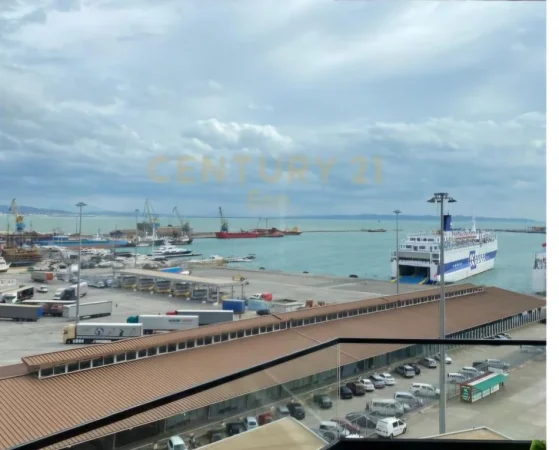 Durres, shitet apartament 2+1+Ballkon Kati 8, 167 m² 350.000 € (Rruga e re e Portit)