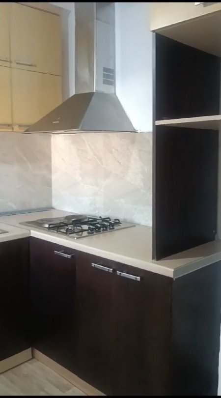 Fier, jepet me qera apartament 2+1+Aneks+Ballkon Kati 5, 110 m² 200 € (Mico Papuciu)
