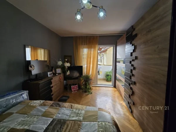 Tirane, shes apartament 3+1+Ballkon Kati 4, 96 m² 179.000 € (prane Shkolles se Baletit)