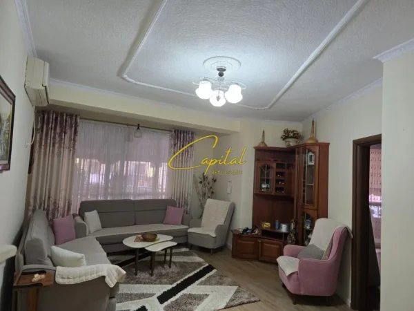 Tirane, shitet apartament 3+1 Kati 1, 38 m² 175.000 € (ASTIR)