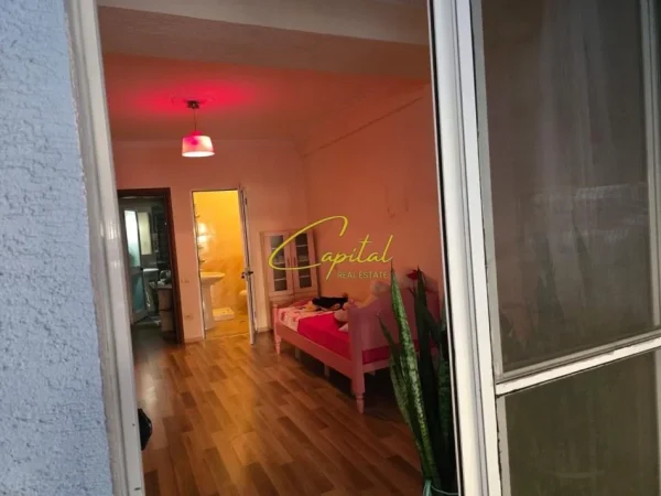 Tirane, shitet apartament 3+1 Kati 1, 38 m² 175.000 € (ASTIR)