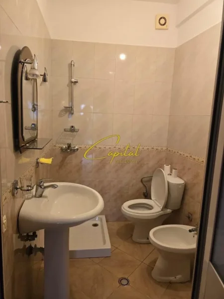 Tirane, shitet apartament 3+1 Kati 1, 38 m² 175.000 € (ASTIR)