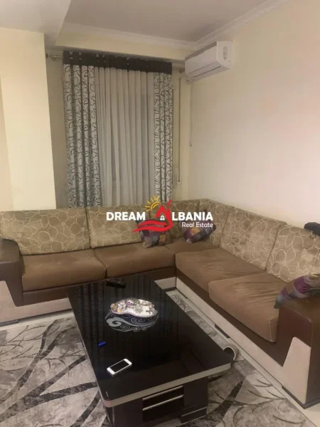 Tirane, jepet me qera apartament 1+1 Kati 6, 73 m² 400 € (astir)