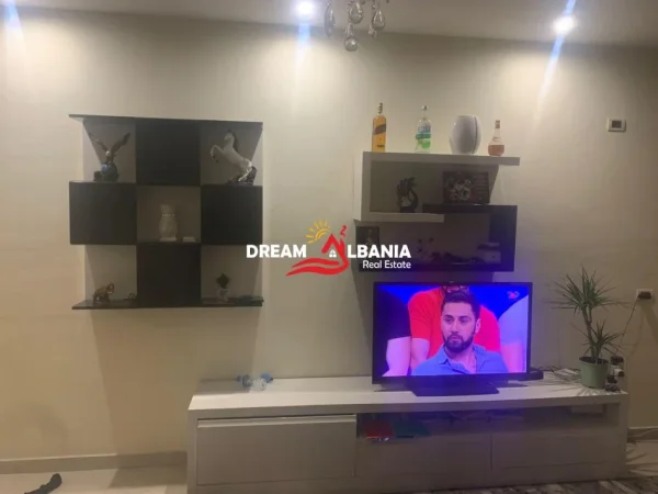 Tirane, jepet me qera apartament 1+1 Kati 6, 73 m² 400 € (astir)